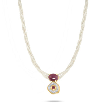 Elegant pearl necklace with desert rose pendant, featuring star rubies and diamonds, made with 18K gold.